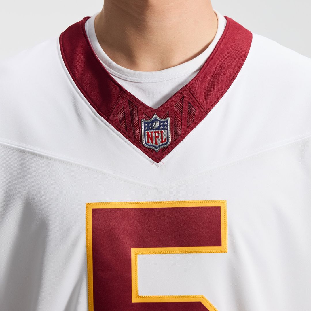 Men's Nike Washington Commanders Jayden Daniels Burgundy Vapor F.U.S.E. Stitched Limited NFL Jersey
