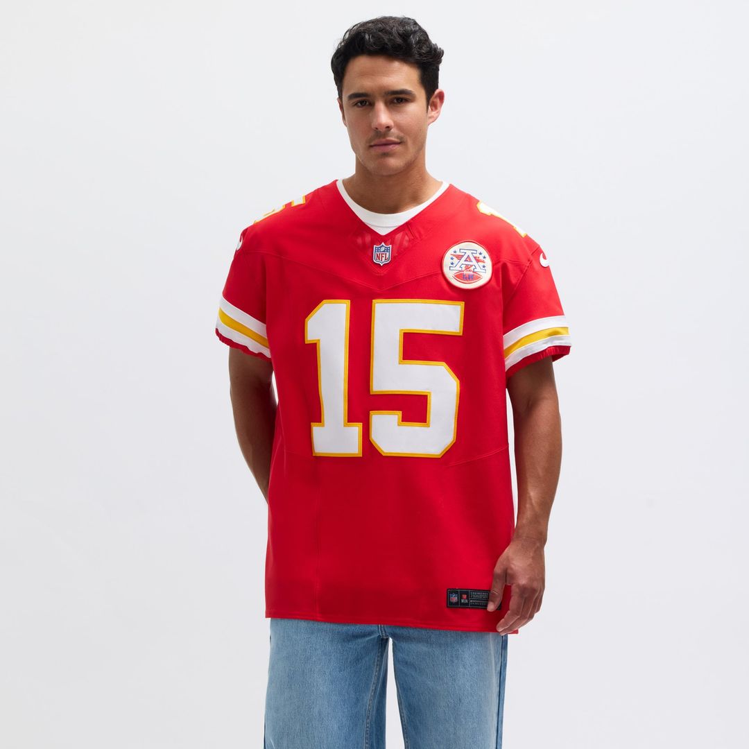 Men's Nike Kansas City Chiefs Patrick Mahomes Red Vapor F.U.S.E. Elite NFL Jersey