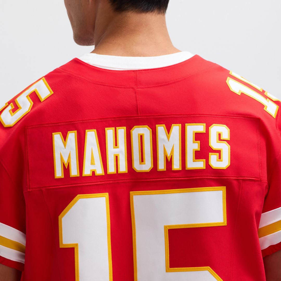 Men's Nike Kansas City Chiefs Patrick Mahomes Red Vapor F.U.S.E. Elite NFL Jersey
